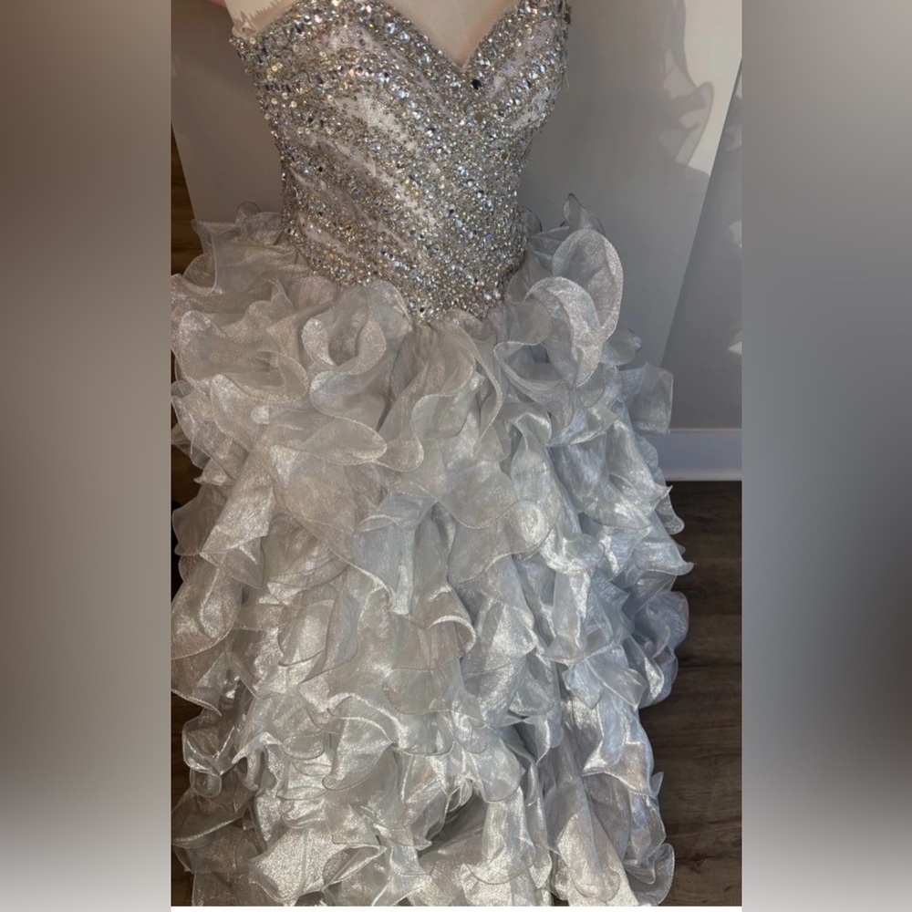 Fiesta Fashion Formal Dress Med Silver Gray Full Layered skirt Sequin Lace Up
